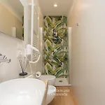 Apartment Wanderlust Experience Pad *